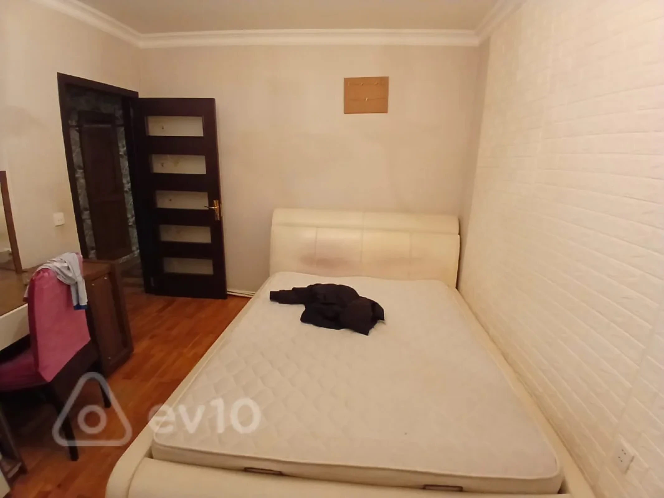 Kirayə verilir 3 otaqlı köhnə tikili 65 m²