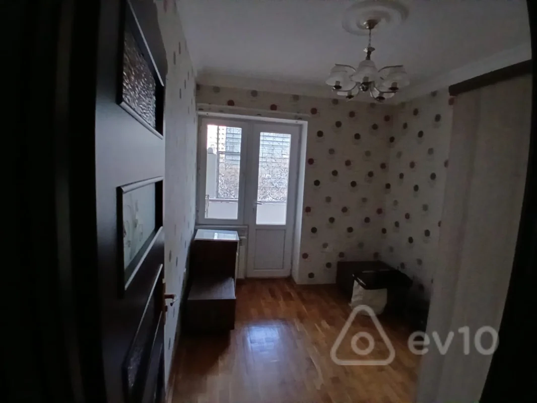 Kirayə verilir 3 otaqlı köhnə tikili 65 m²