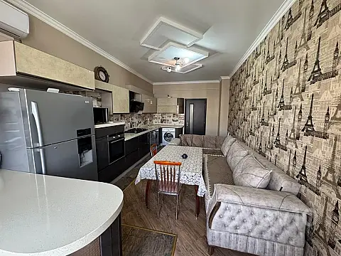 Kirayə verilir 3 otaqlı yeni tikili 160 m²