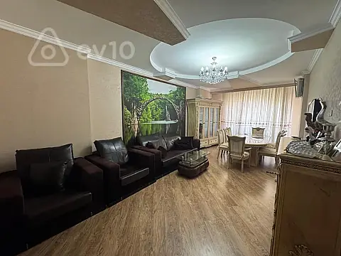 Kirayə verilir 3 otaqlı yeni tikili 160 m²