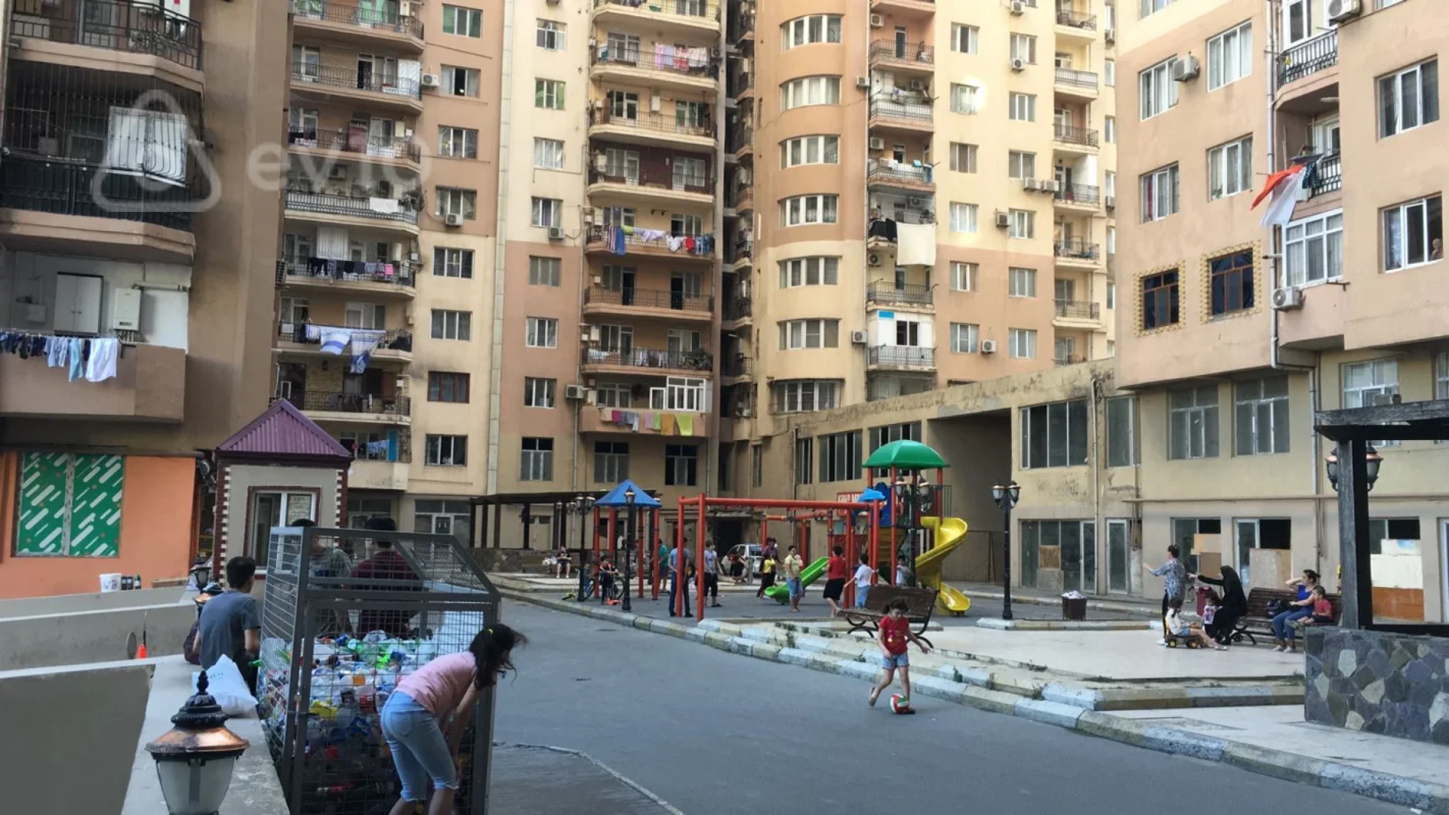 Kirayə verilir 3 otaqlı yeni tikili 104 m²