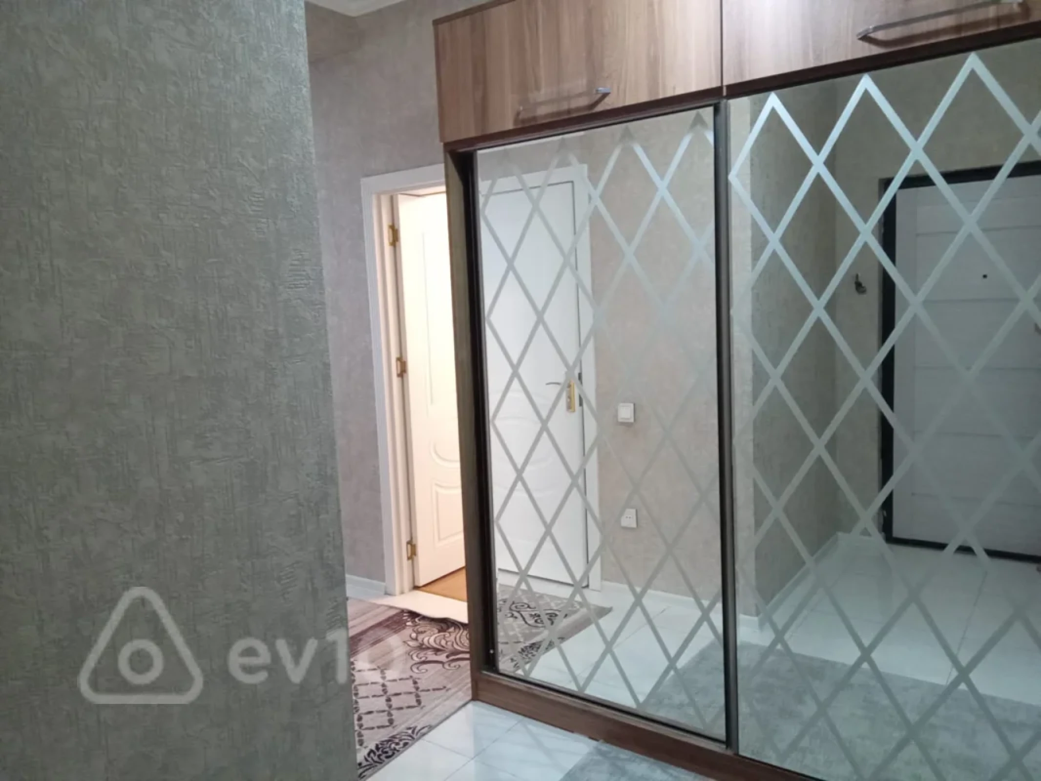 Kirayə verilir 3 otaqlı yeni tikili 103 m²