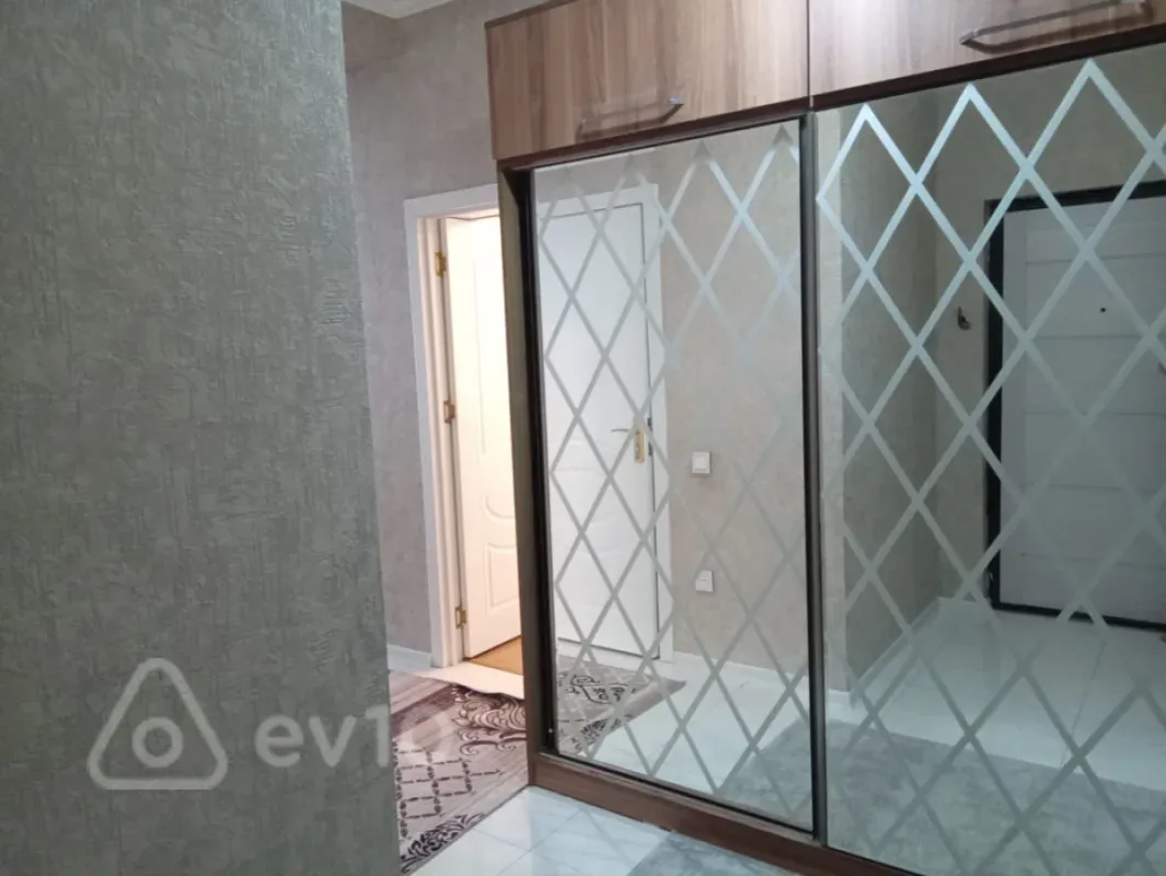 Kirayə verilir 3 otaqlı yeni tikili 103 m²