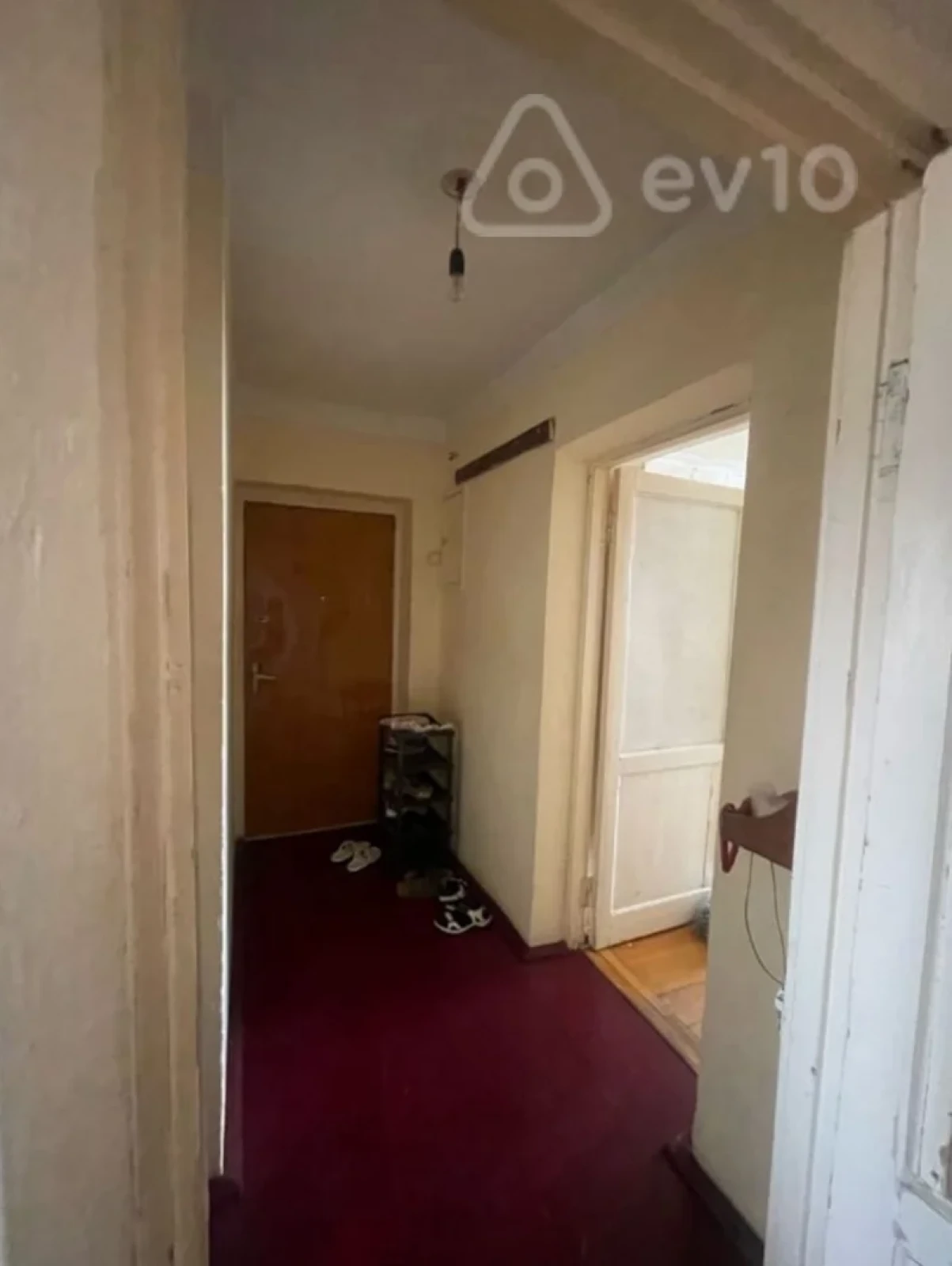 Satılır 3 otaqlı köhnə tikili 70 m²