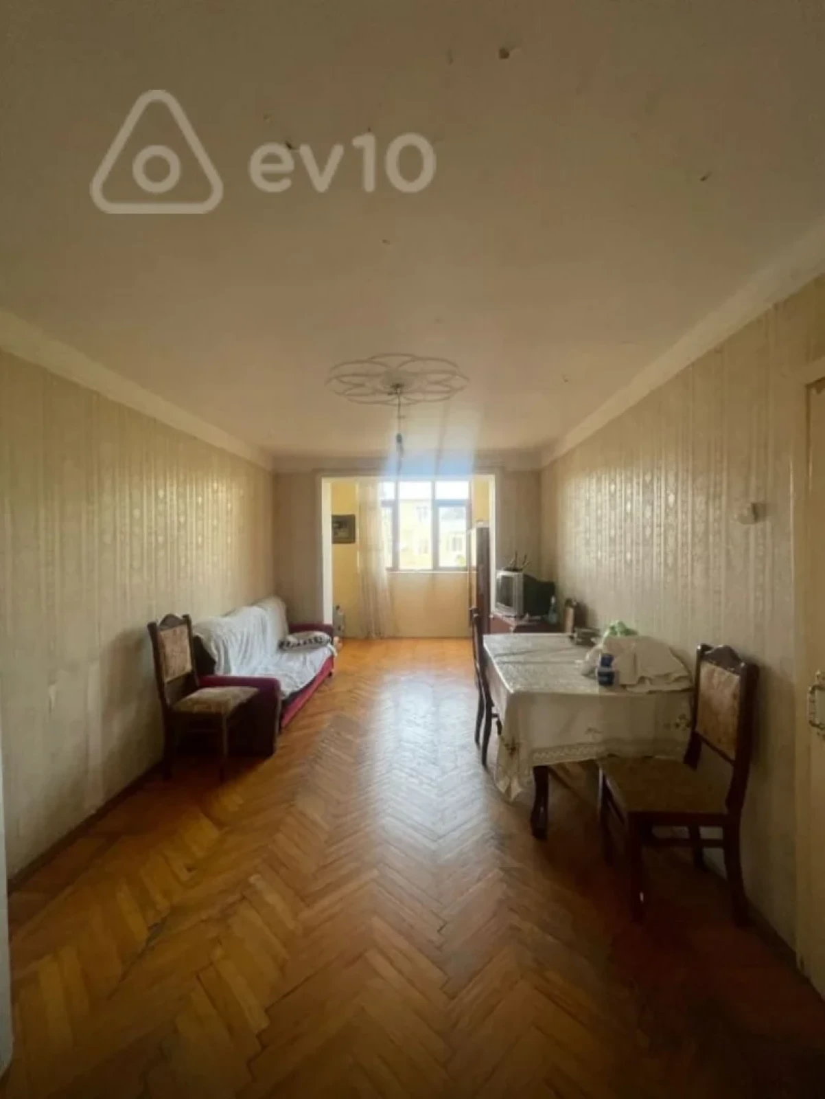 Satılır 3 otaqlı köhnə tikili 70 m²