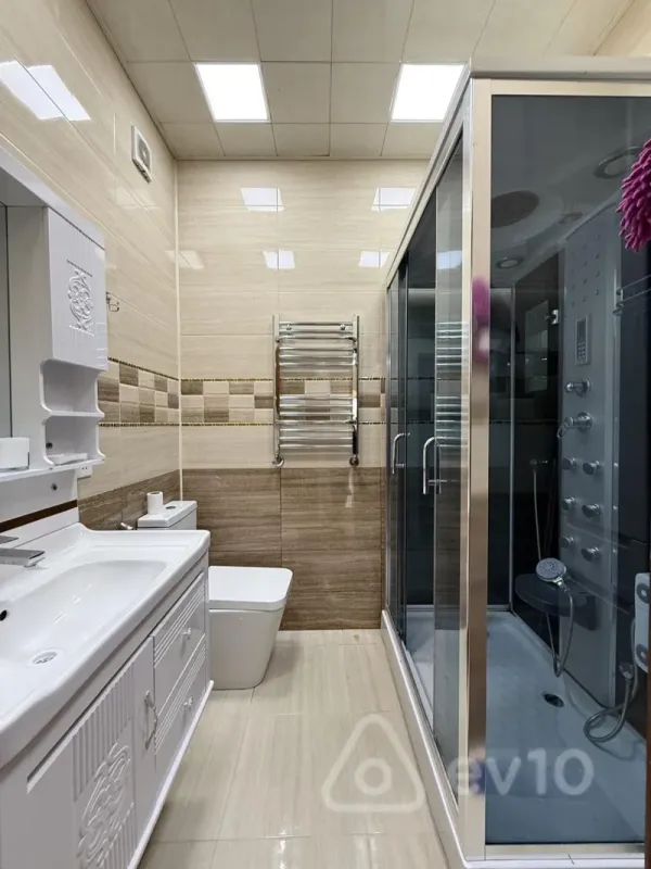 Kirayə verilir 4 otaqlı yeni tikili 181 m²