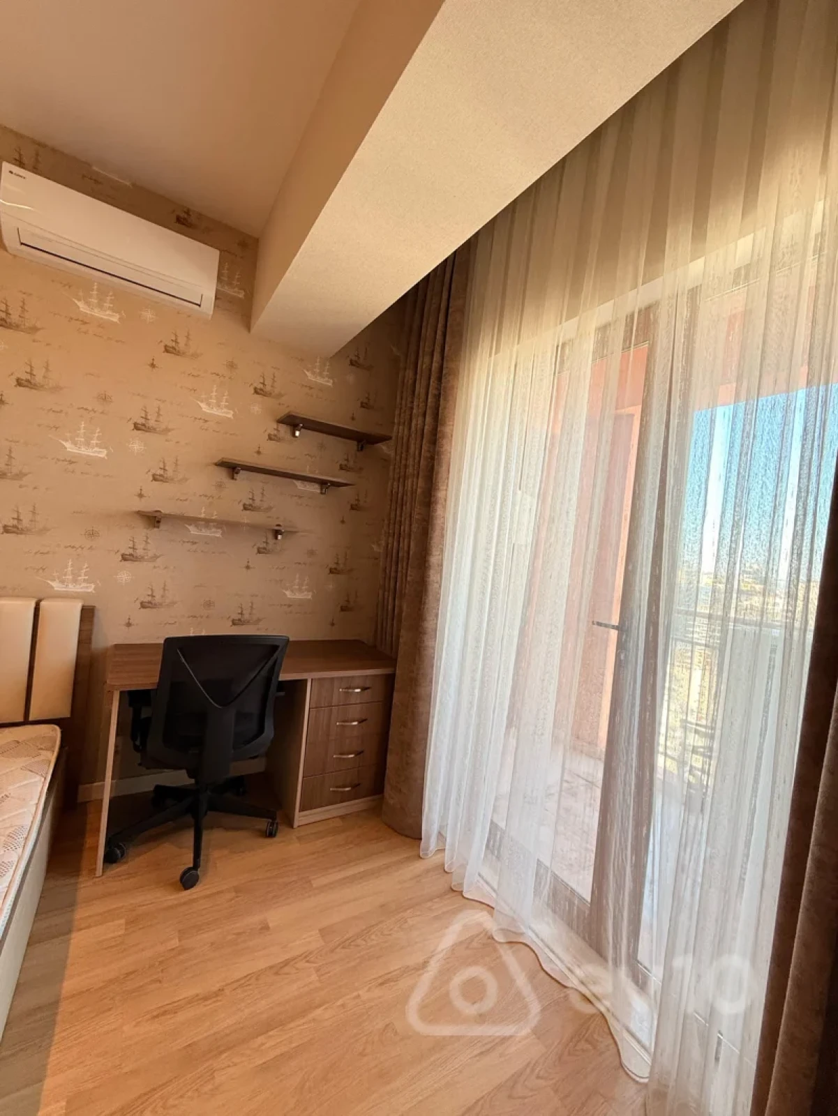 Kirayə verilir 3 otaqlı yeni tikili 147 m²