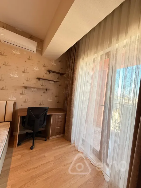 Kirayə verilir 3 otaqlı yeni tikili 147 m²