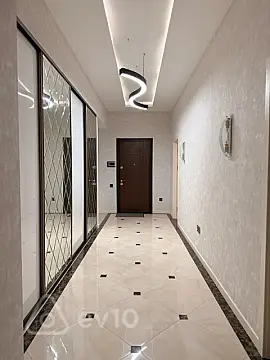 Kirayə verilir 3 otaqlı yeni tikili 147 m²
