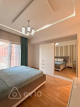 Kirayə verilir 3 otaqlı yeni tikili 147 m²