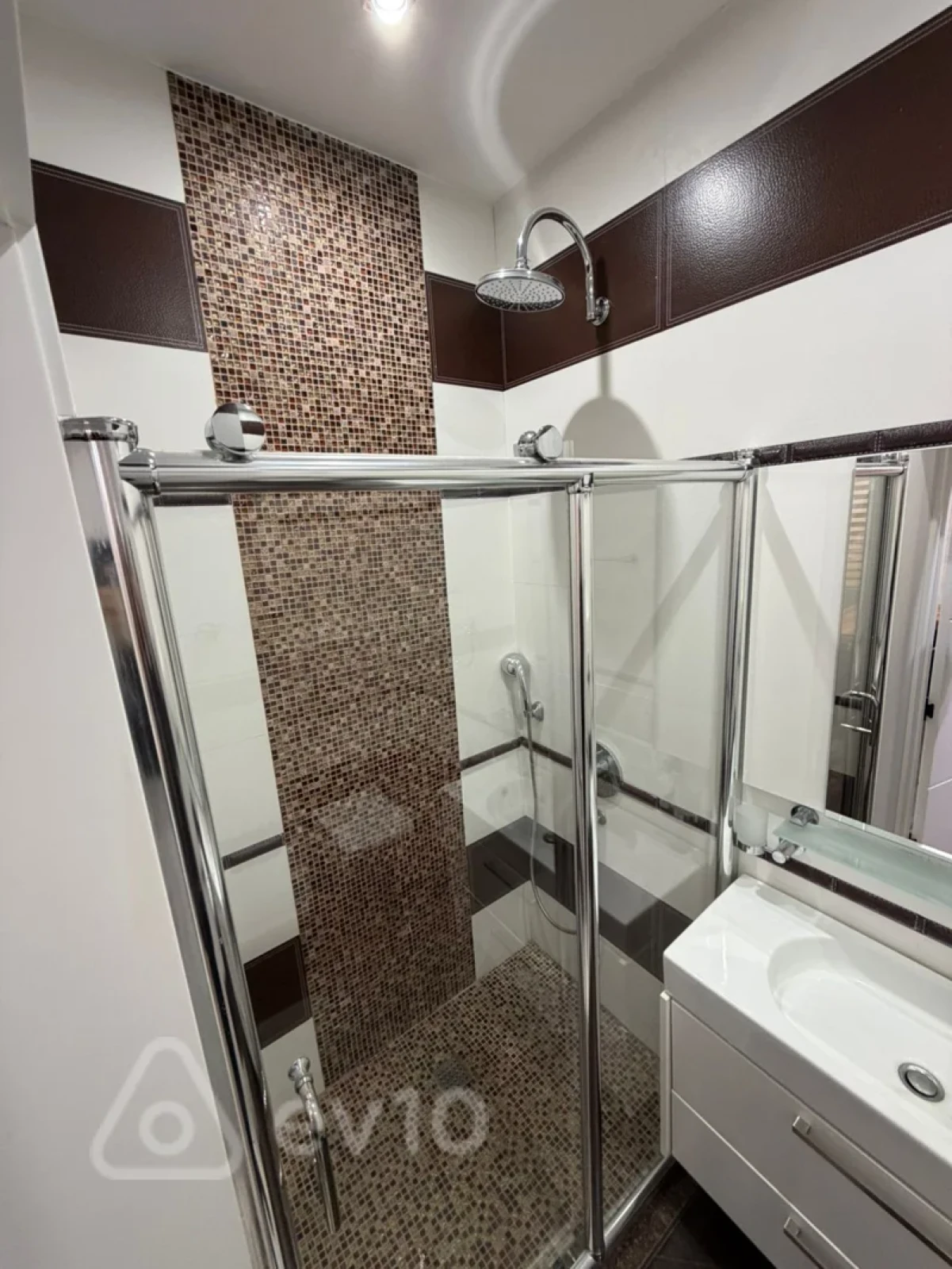 Kirayə verilir 6 otaqlı ofis 200 m²