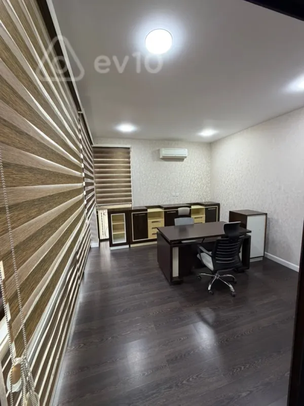 Kirayə verilir 6 otaqlı ofis 200 m²