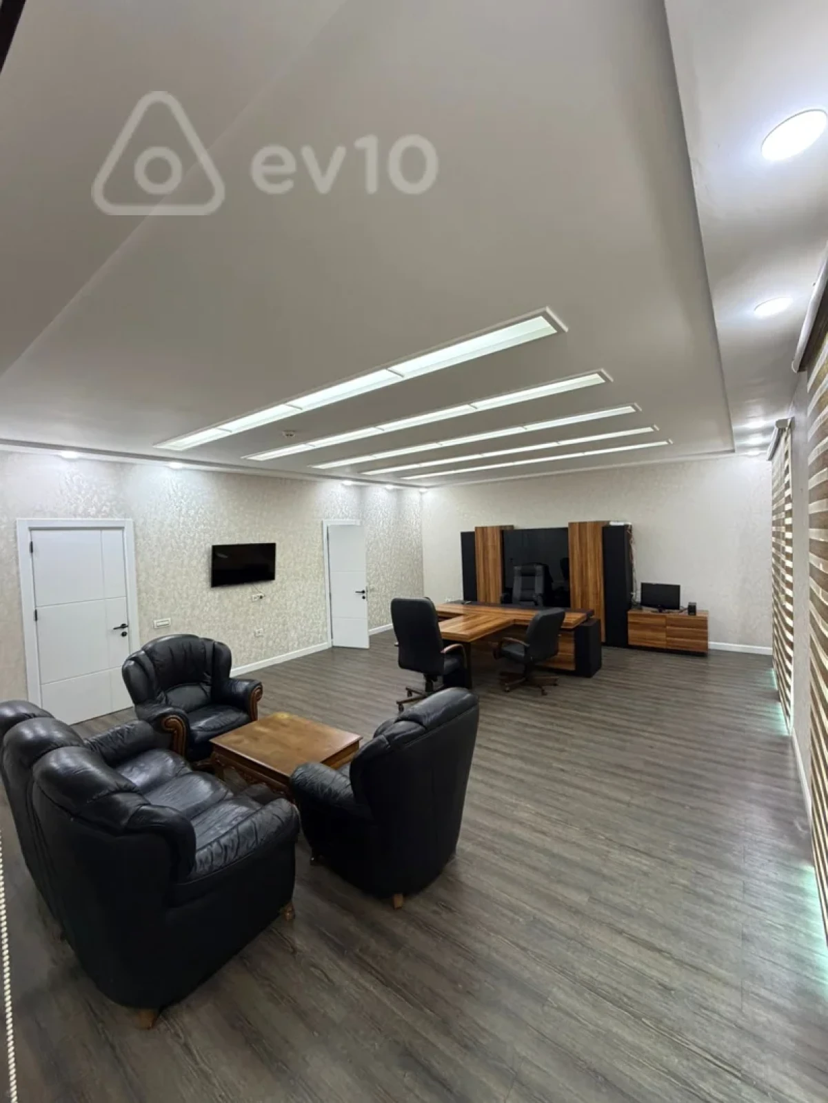 Kirayə verilir 6 otaqlı ofis 200 m²