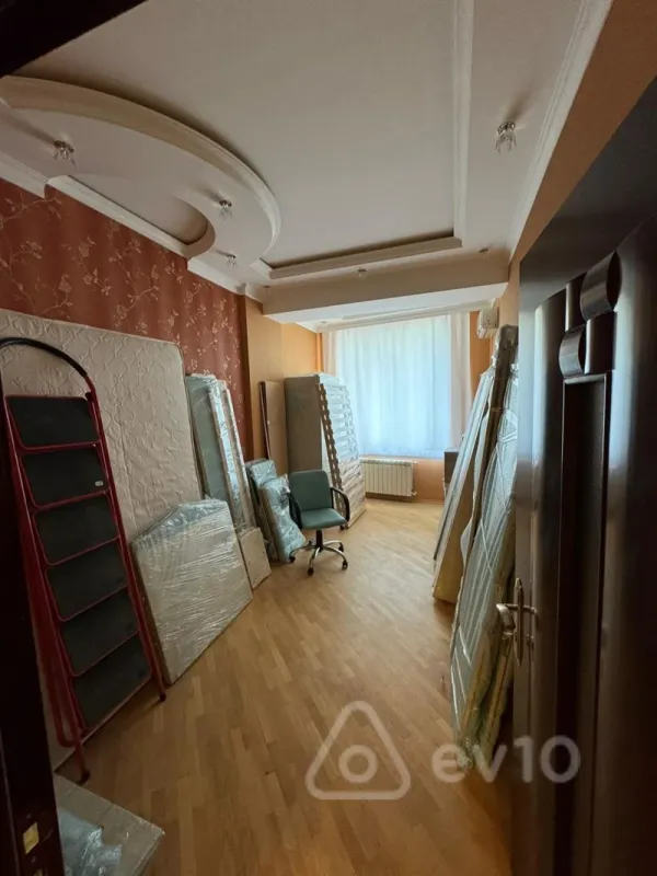 Satılır 3 otaqlı yeni tikili 120 m²