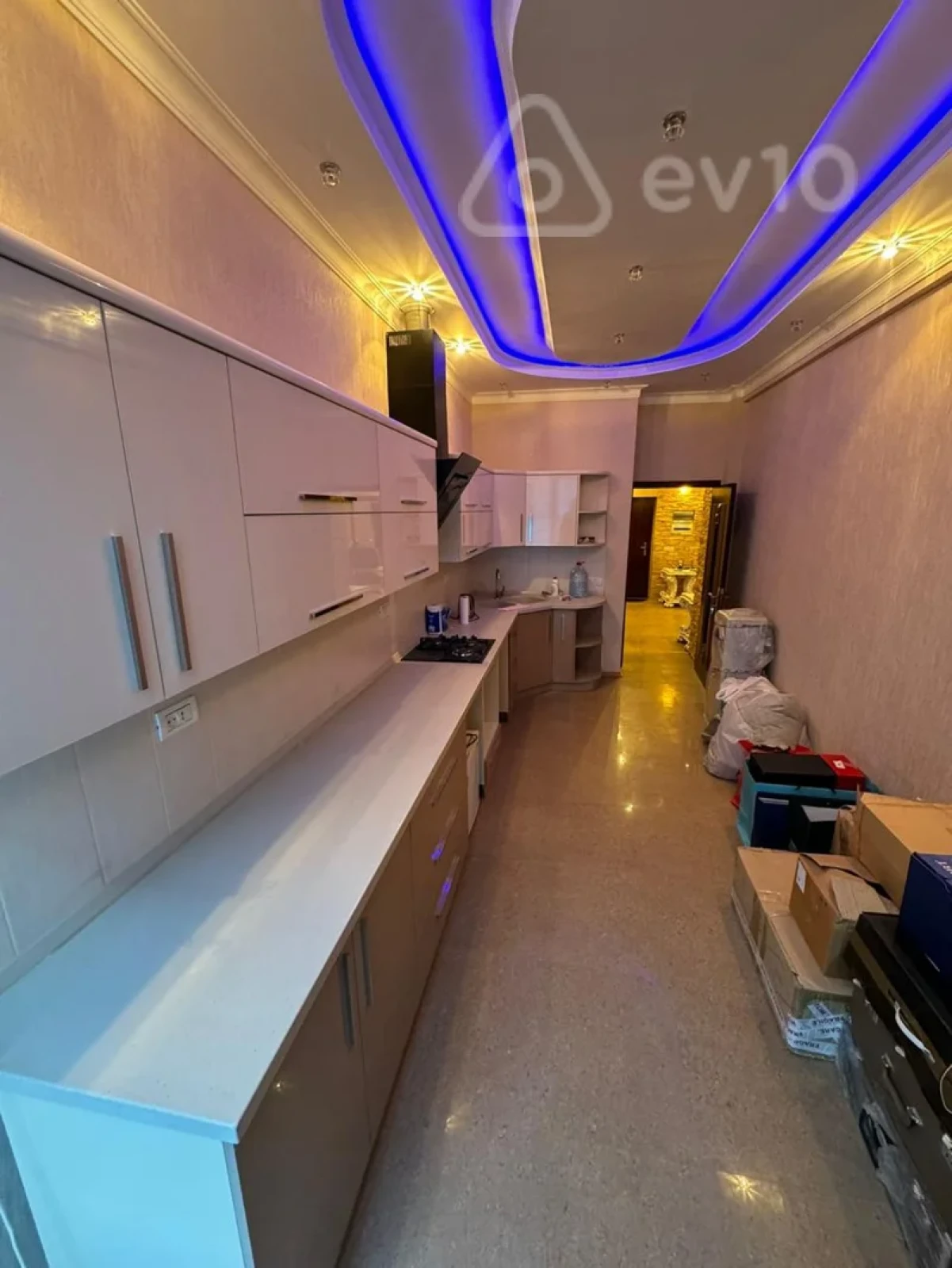 Satılır 3 otaqlı yeni tikili 120 m²