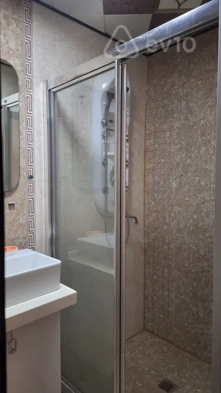 Kirayə verilir 2 otaqlı yeni tikili 60 m²