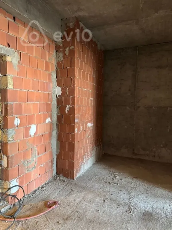 Satılır 3 otaqlı yeni tikili 72 m²