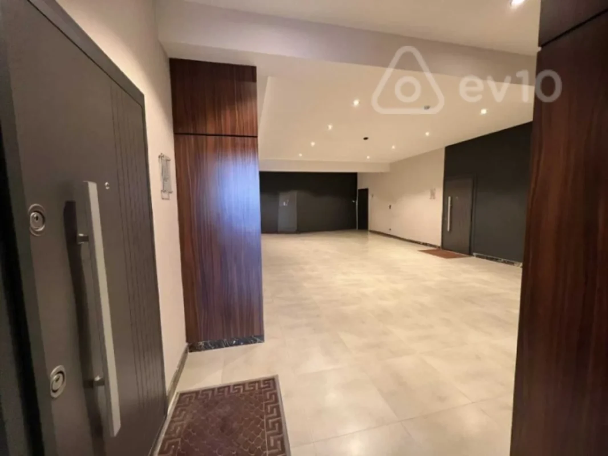 Satılır 3 otaqlı yeni tikili 72 m²