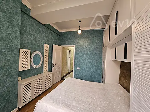Kirayə verilir 2 otaqlı yeni tikili 55 m²
