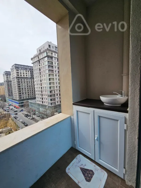 Kirayə verilir 2 otaqlı yeni tikili 55 m²