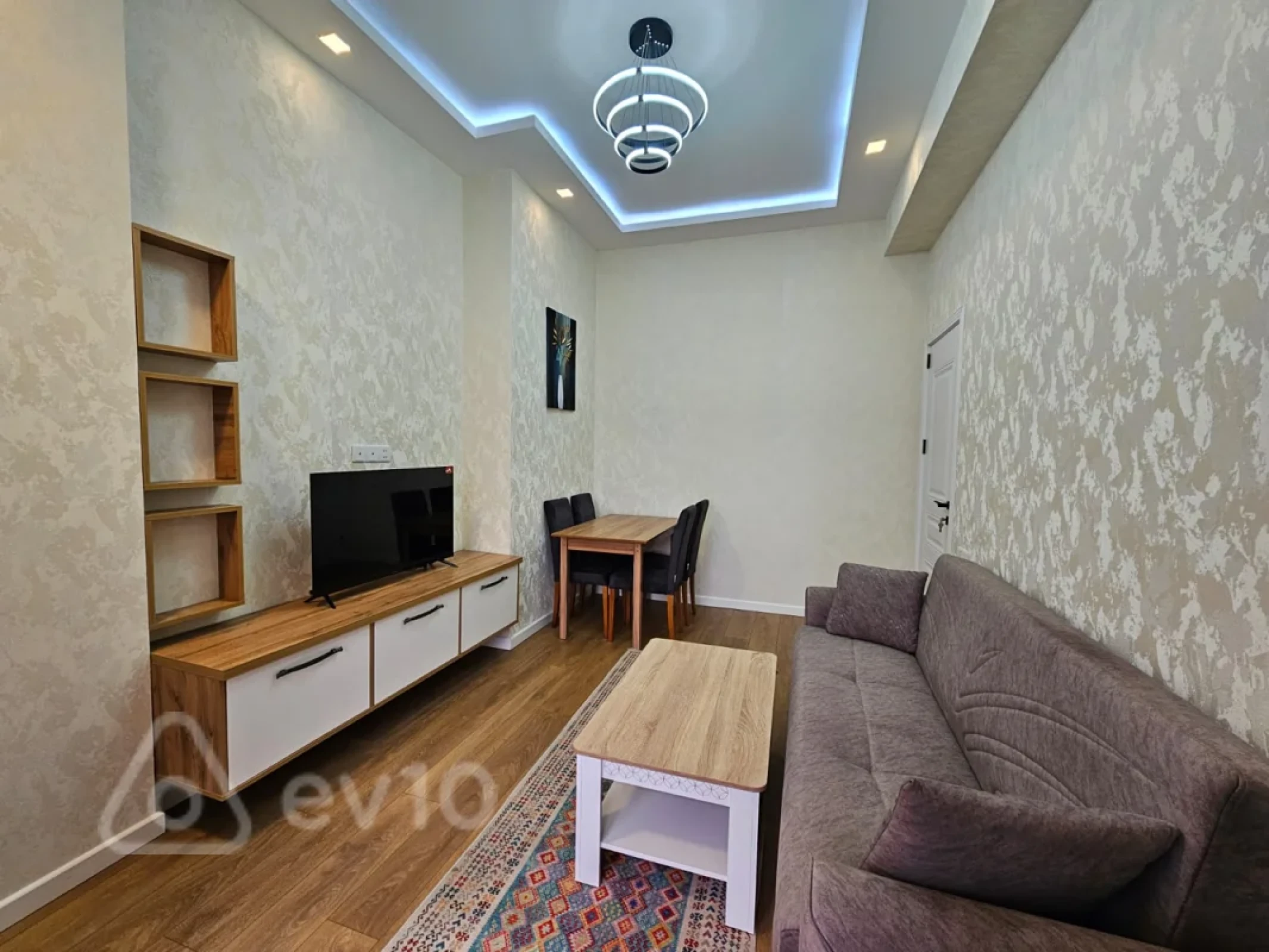 Kirayə verilir 2 otaqlı yeni tikili 55 m²