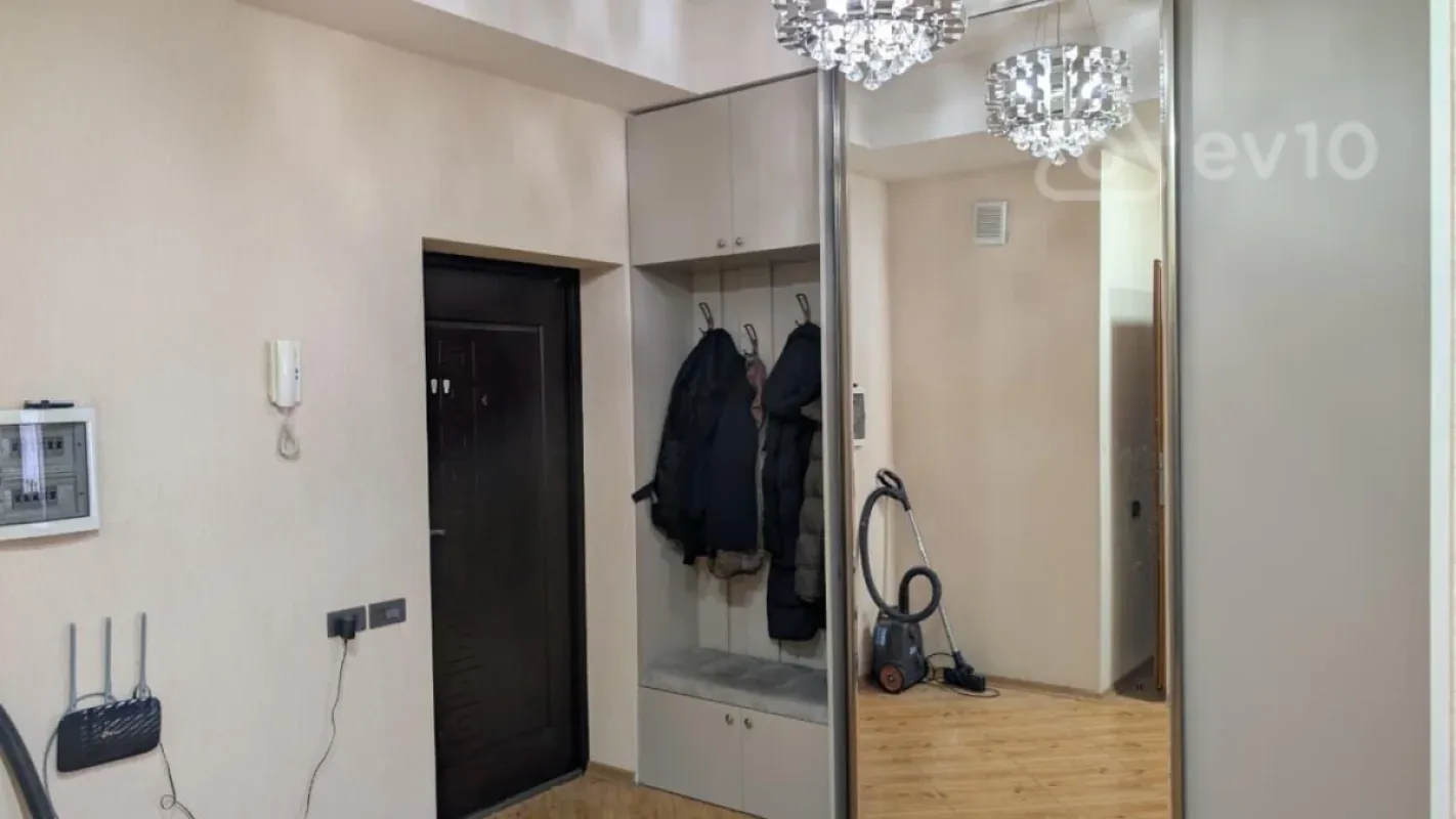 Kirayə verilir 2 otaqlı yeni tikili 68 m²
