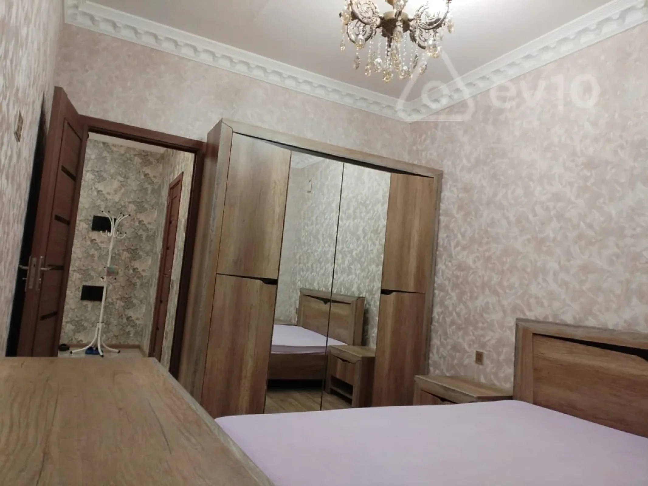 Kirayə verilir 2 otaqlı yeni tikili 64 m²