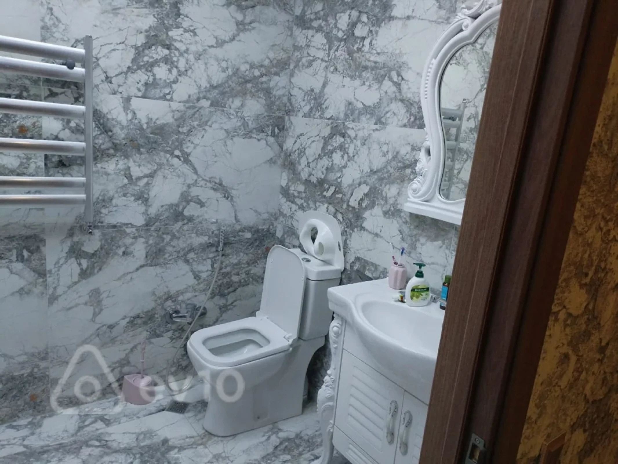 Kirayə verilir 2 otaqlı yeni tikili 64 m²