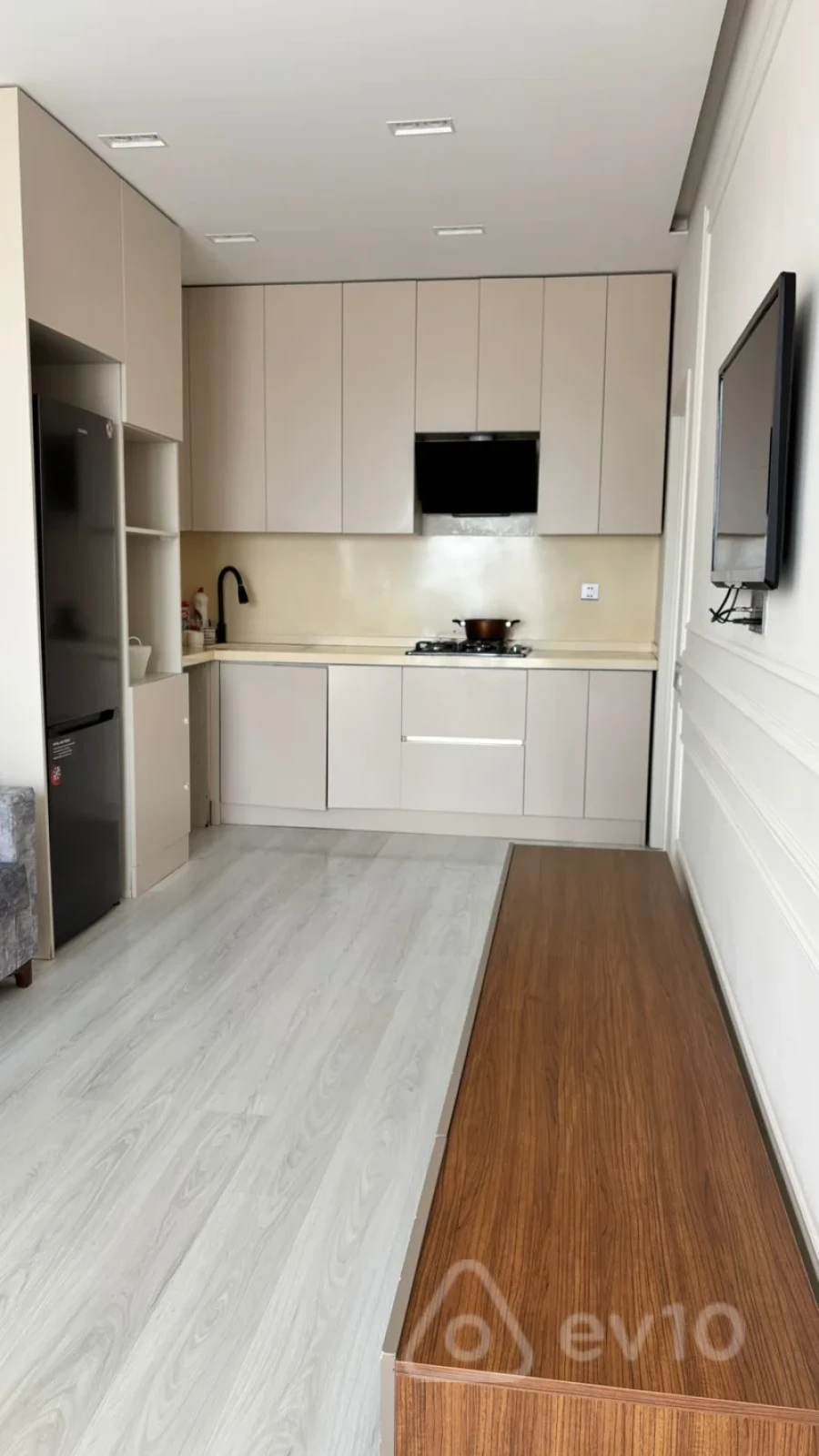 Satılır 2 otaqlı yeni tikili 50 m²
