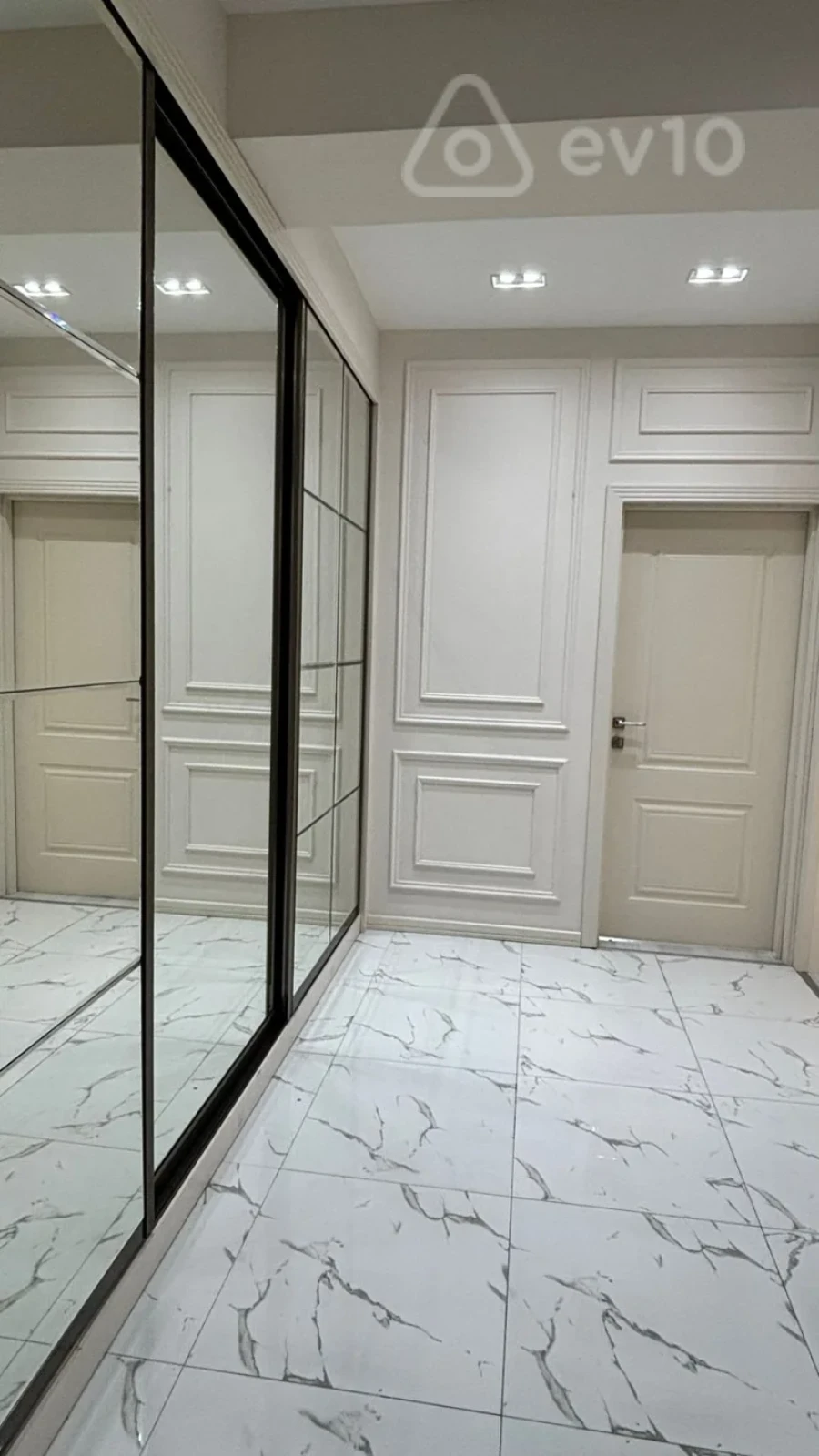 Satılır 2 otaqlı yeni tikili 50 m²