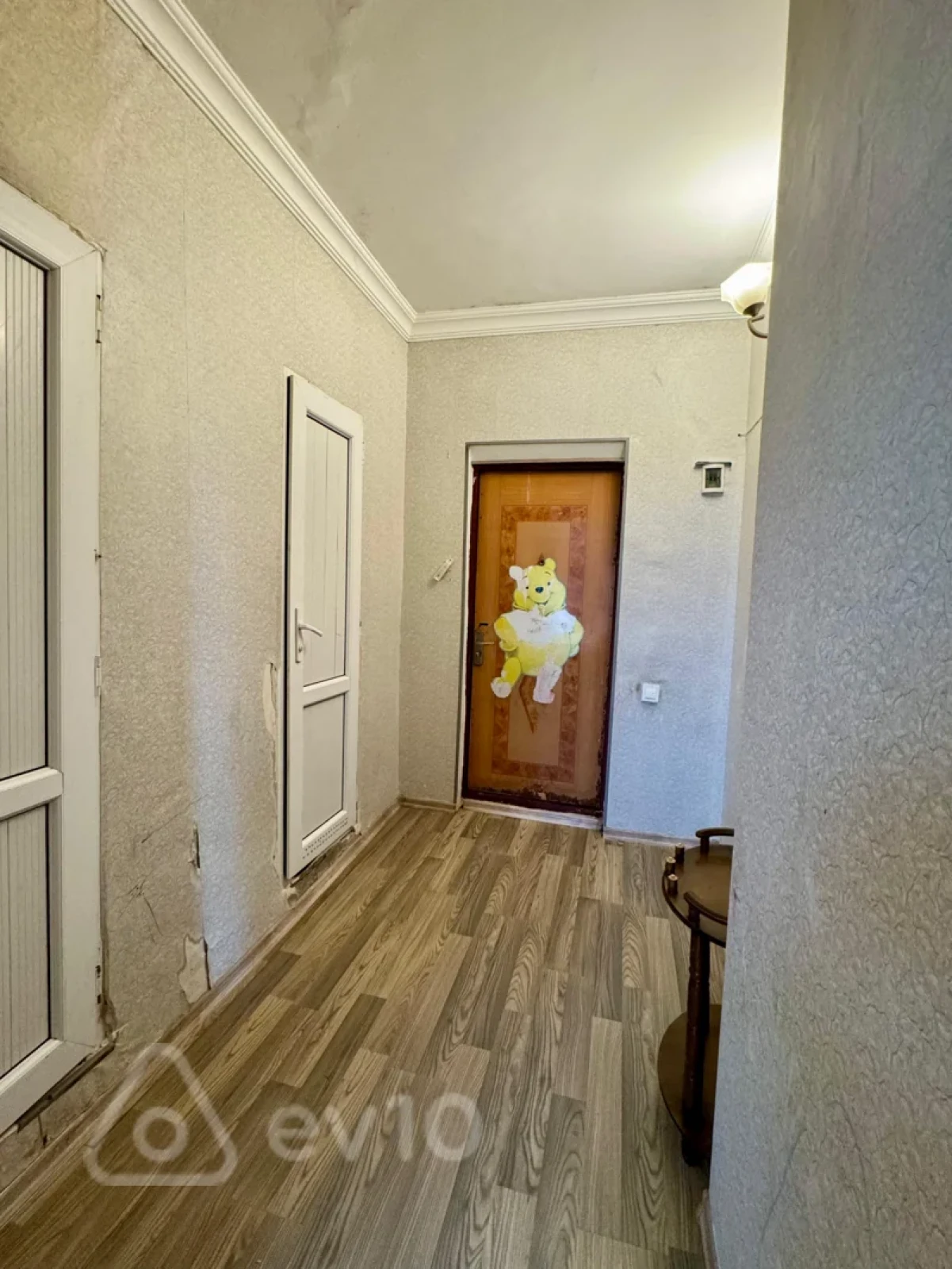 Satılır 2 otaqlı köhnə tikili 70 m²