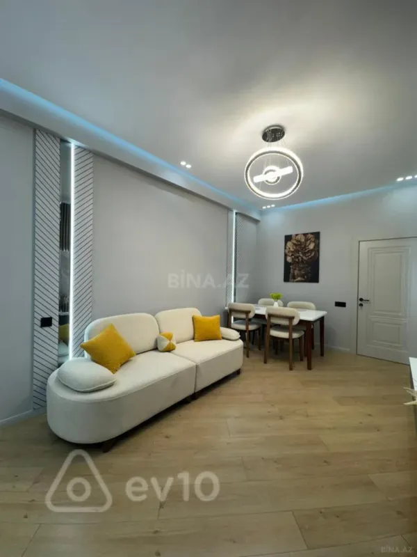 Kirayə verilir 2 otaqlı yeni tikili 65 m²