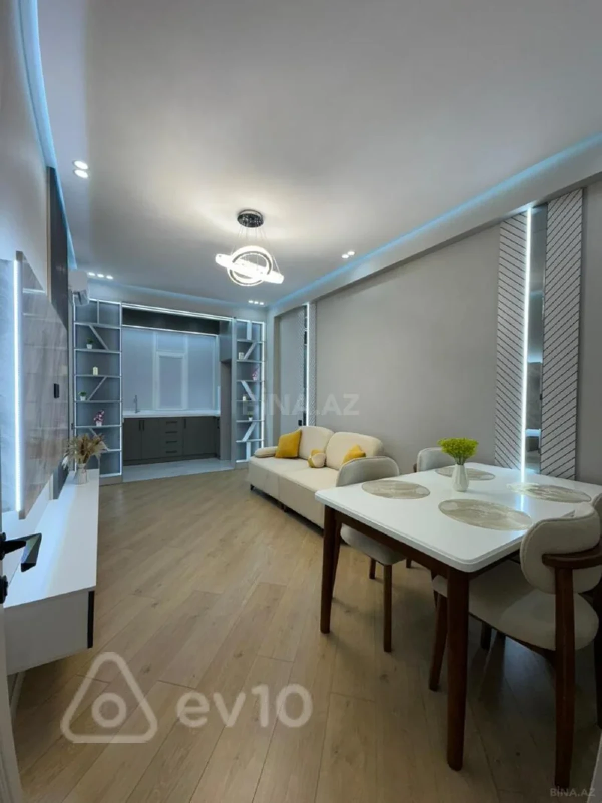Kirayə verilir 2 otaqlı yeni tikili 65 m²