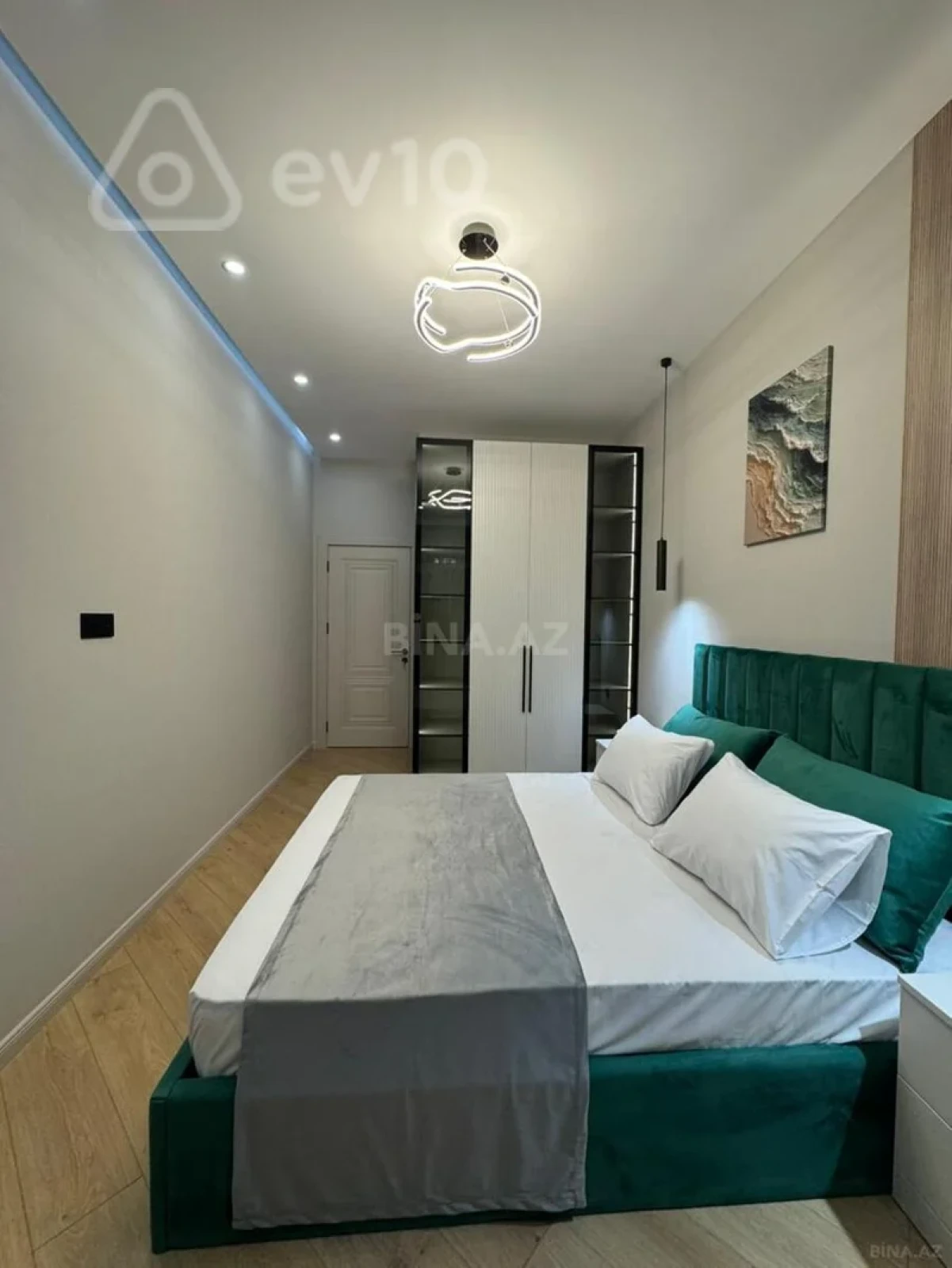 Kirayə verilir 2 otaqlı yeni tikili 65 m²