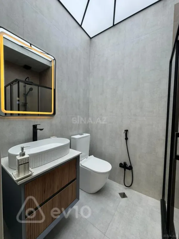 Kirayə verilir 2 otaqlı yeni tikili 65 m²