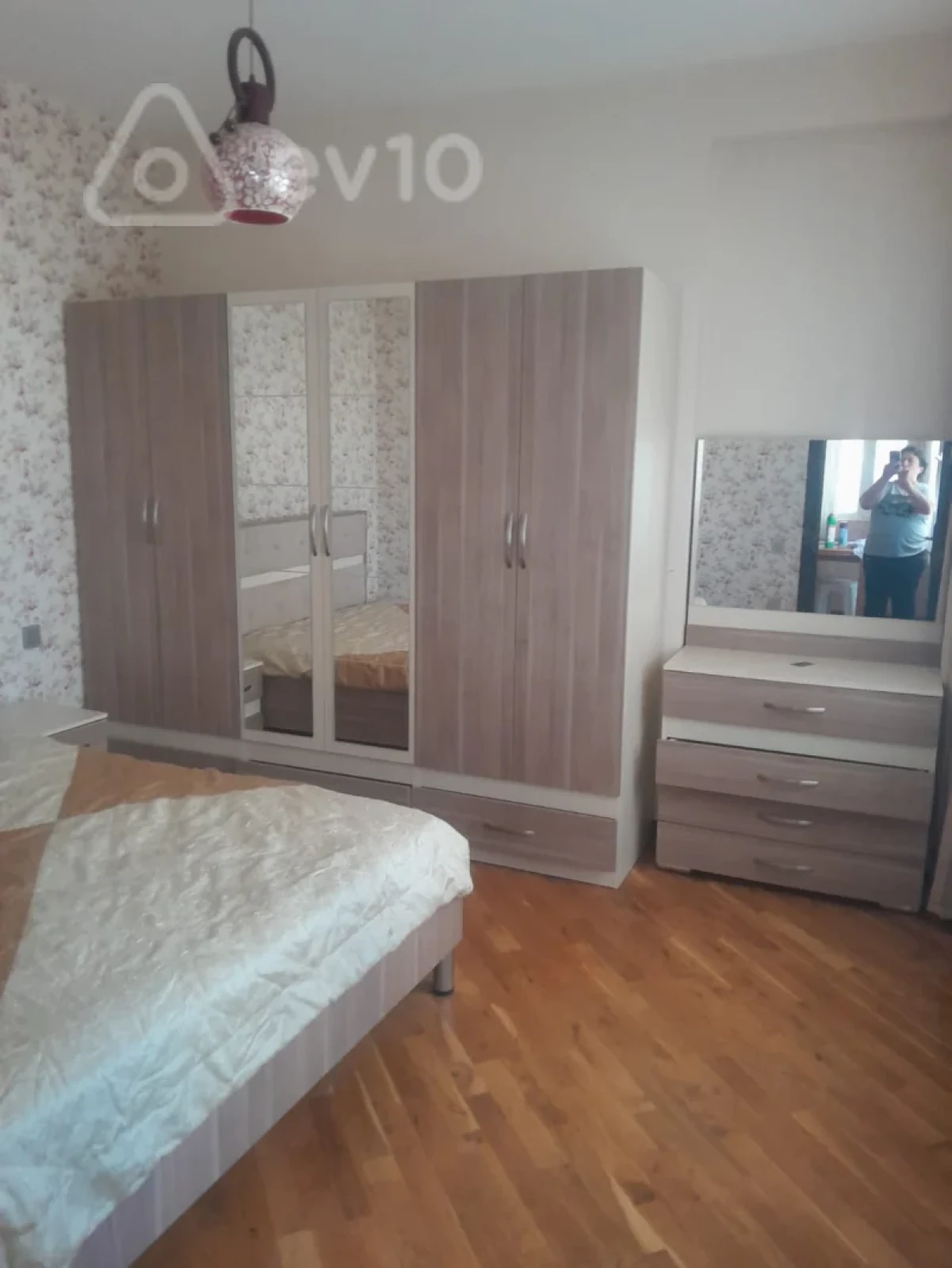 Kirayə verilir 2 otaqlı yeni tikili 75 m²