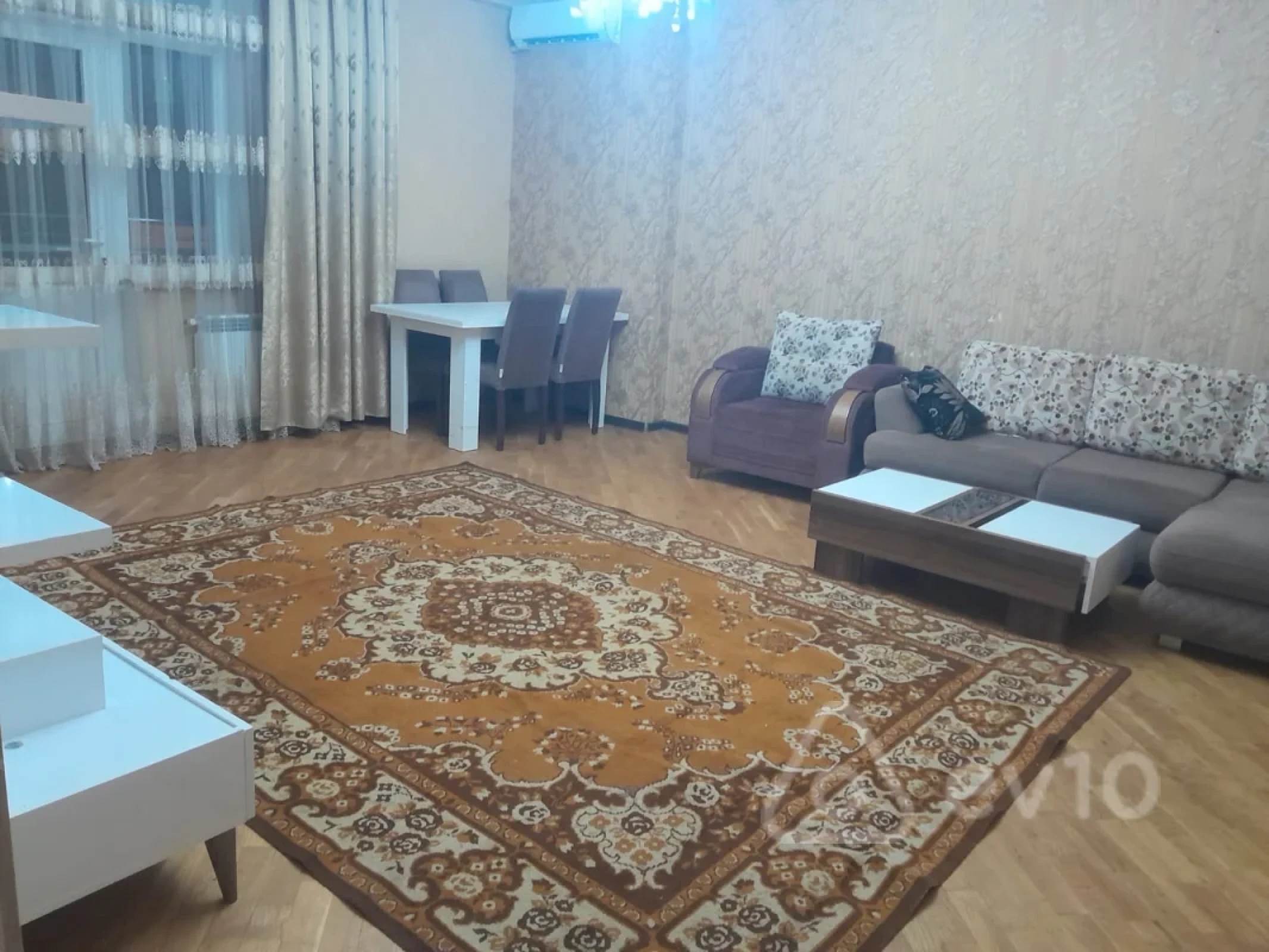 Kirayə verilir 2 otaqlı yeni tikili 75 m²