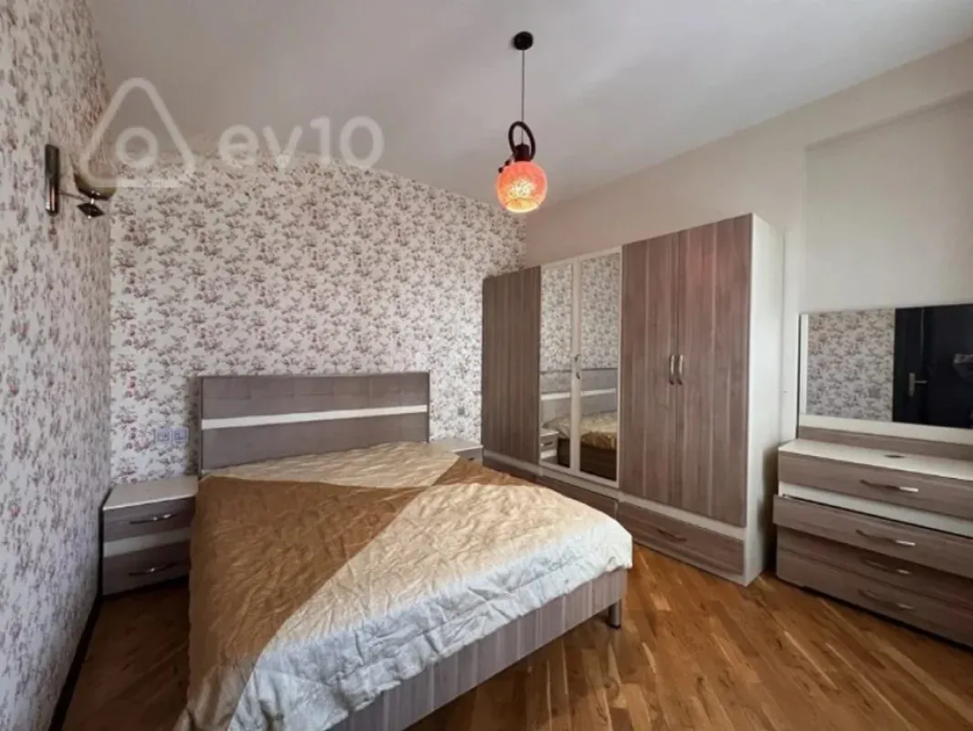 Kirayə verilir 2 otaqlı yeni tikili 75 m²