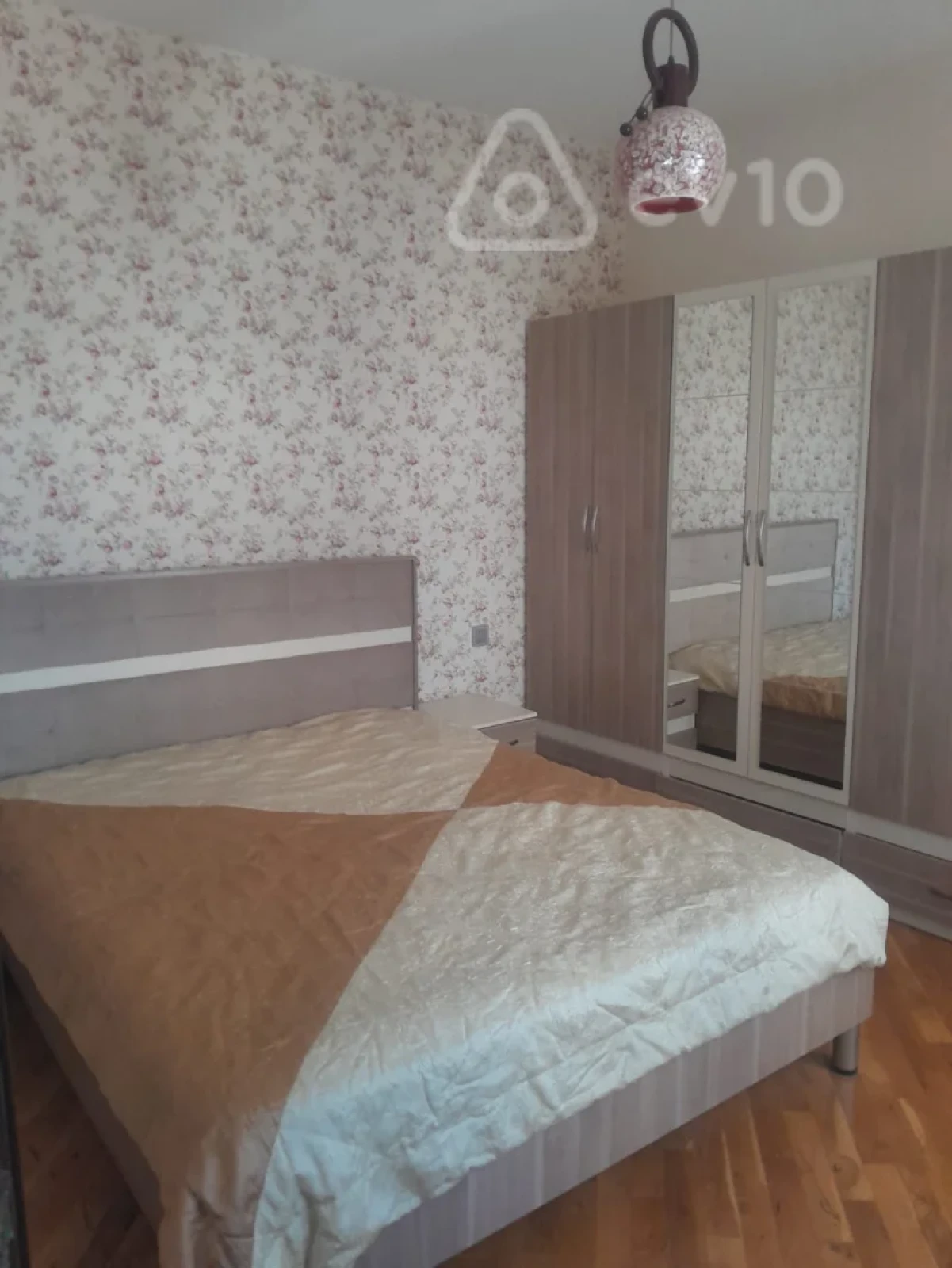 Kirayə verilir 2 otaqlı yeni tikili 75 m²