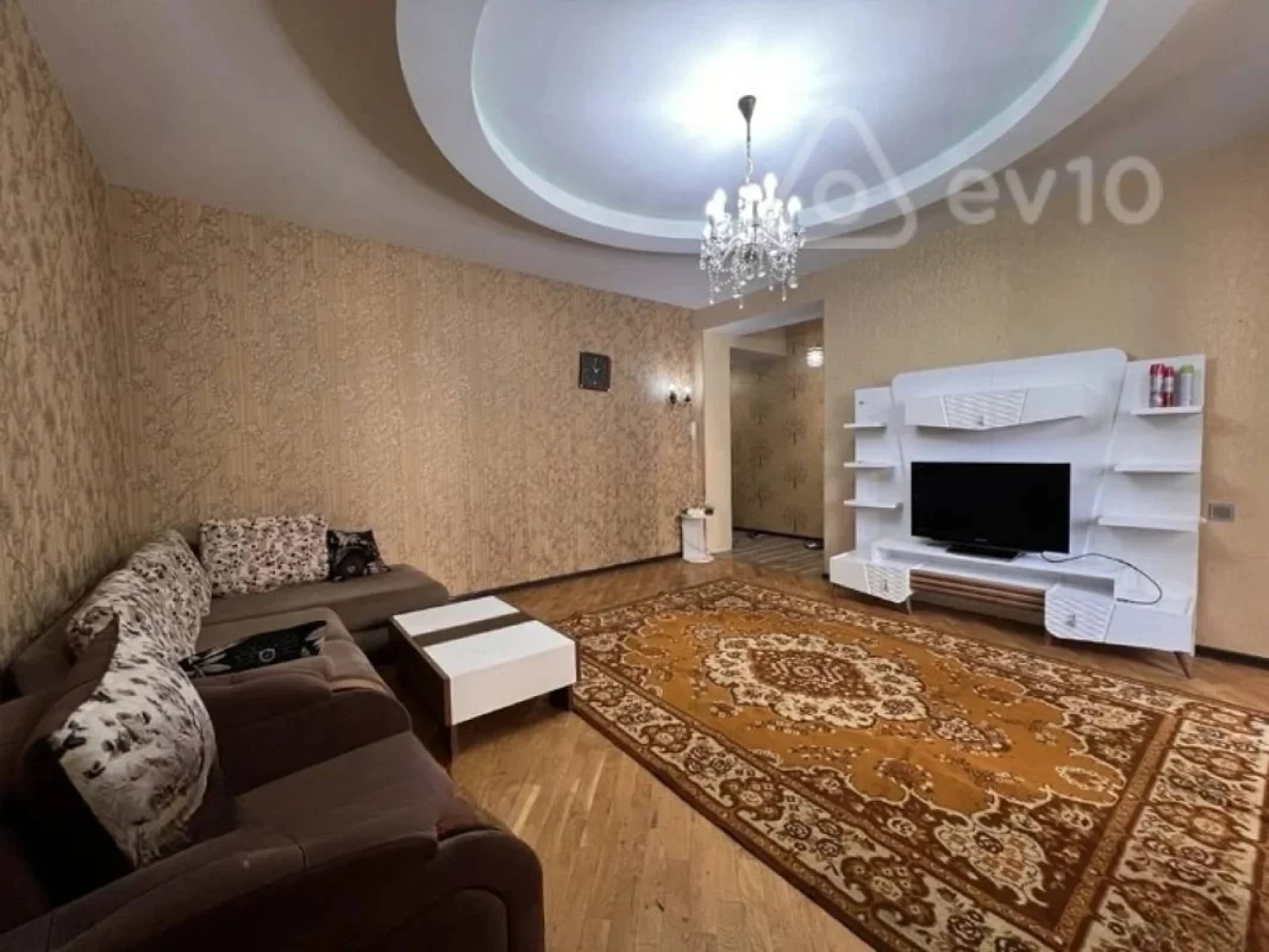 Kirayə verilir 2 otaqlı yeni tikili 75 m²