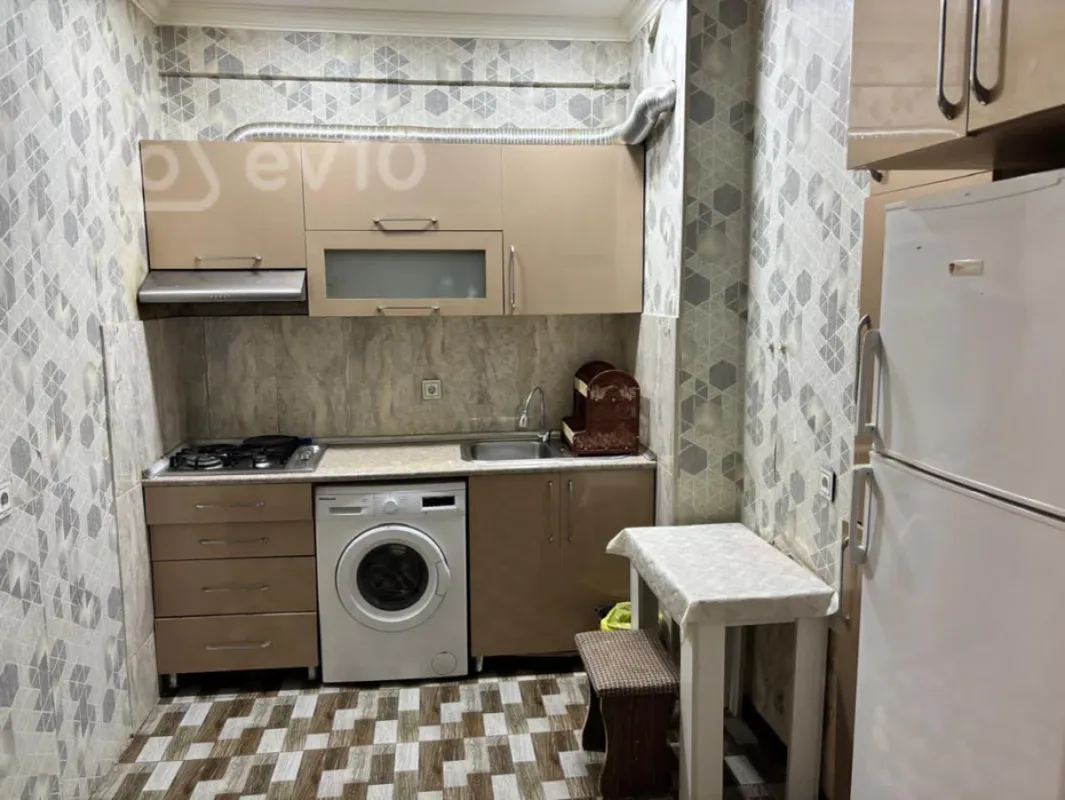 Kirayə verilir 2 otaqlı yeni tikili 55 m²