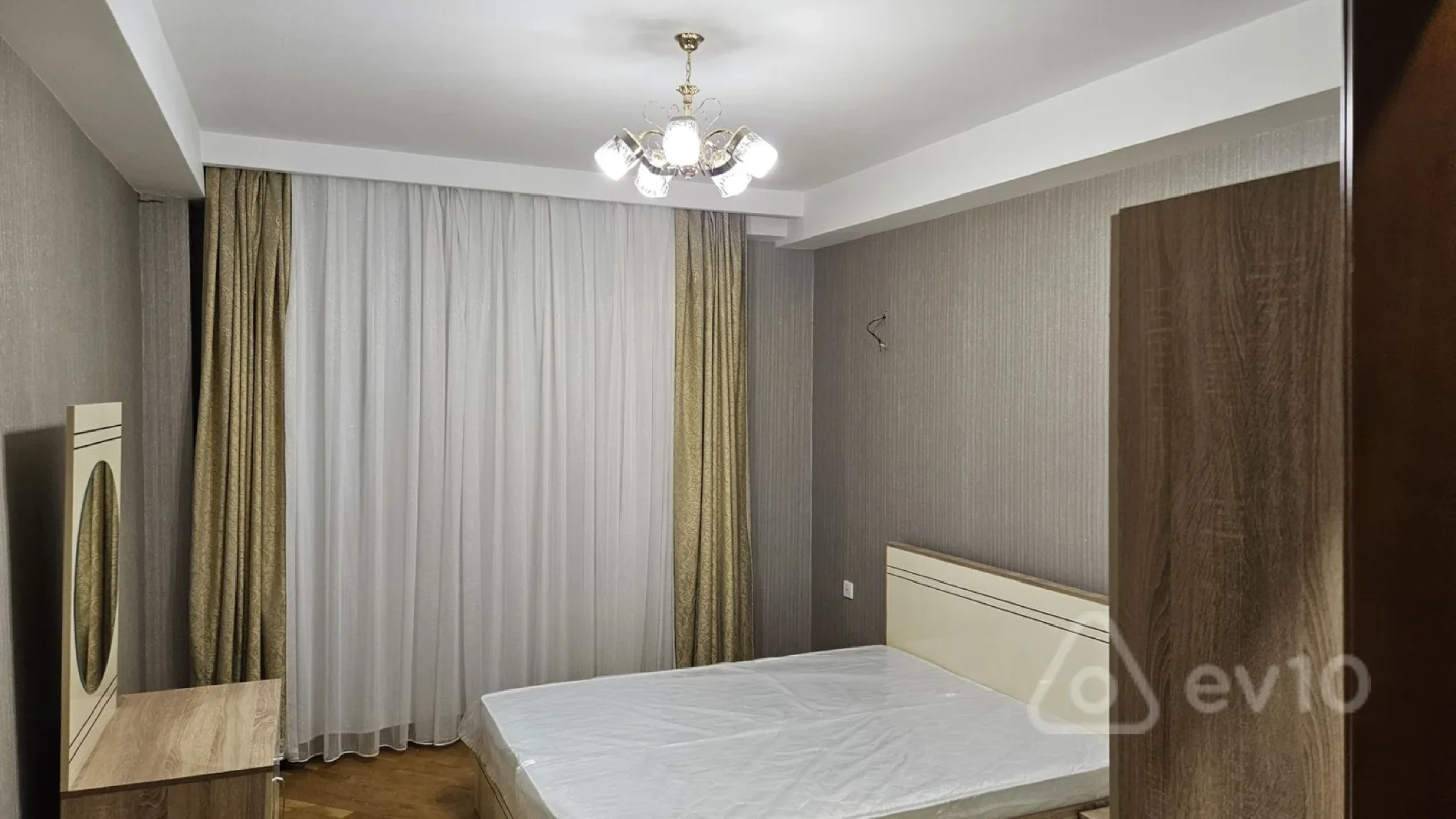Kirayə verilir 2 otaqlı yeni tikili 70 m²