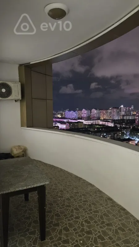 Kirayə verilir 2 otaqlı yeni tikili 70 m²