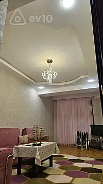 Kirayə verilir 2 otaqlı yeni tikili 70 m²