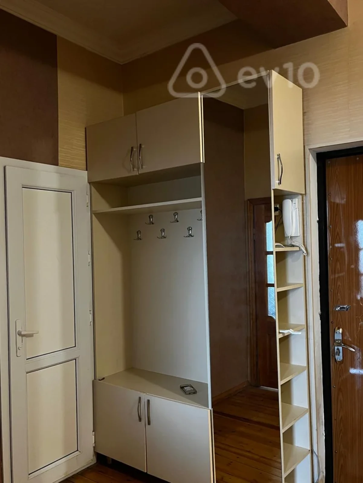 Kirayə verilir 3 otaqlı yeni tikili 100 m²