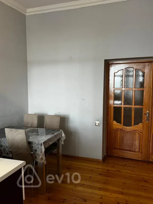 Kirayə verilir 3 otaqlı yeni tikili 100 m²