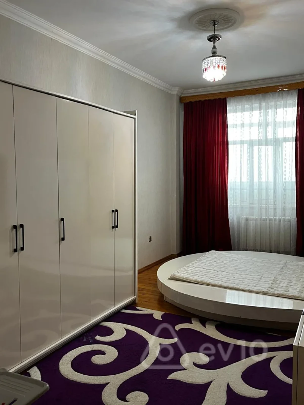 Kirayə verilir 3 otaqlı yeni tikili 100 m²