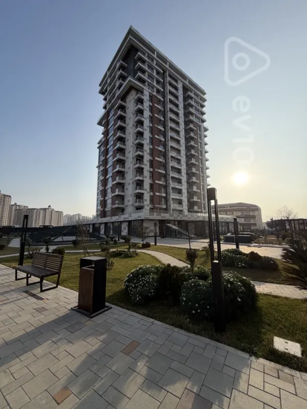 Kirayə verilir 2 otaqlı köhnə tikili 65 m²