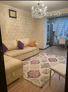 Kirayə verilir 2 otaqlı köhnə tikili 65 m²