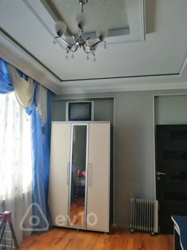 Kirayə verilir 3 otaqlı yeni tikili 82 m²